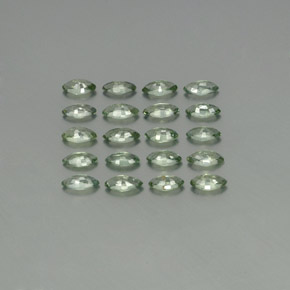 カラットの天然グリーンサファイア（5.1×2.7 mm・マーキス）