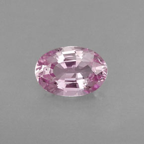 0.59カラットの天然ピンクサファイア（5.9×4.1 mm・オーバルカット）