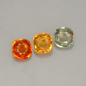カラットの天然マルチカラーサファイア（4.2×4.1 mm・クッションカット）