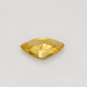 0.40カラットの天然ゴールデンイエローサファイア（6.2×3.9 mm・トリリアント）