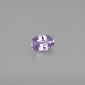 0.52カラットの天然バイオレットサファイア（5.8×4.1 mm・オーバルカット）