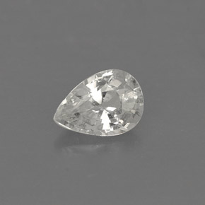 0.39カラットの天然ホワイトサファイア（5.4×3.8 mm・洋梨の形）