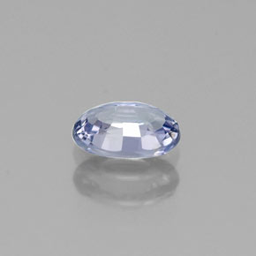 0.60カラットの天然ライトバイオレットサファイア（6×4.2 mm・オーバルカット）