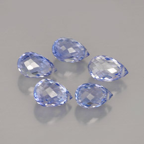 カラットの天然バイオレットブルーサファイア（5.9×4.1 mm・ブリオレット）