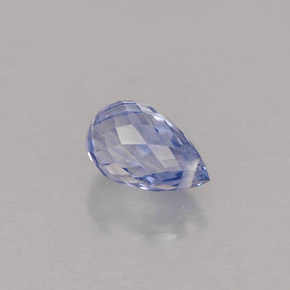 0.96カラットの天然バイオレットブルーサファイア（6.5×4.1 mm・ブリオレット）