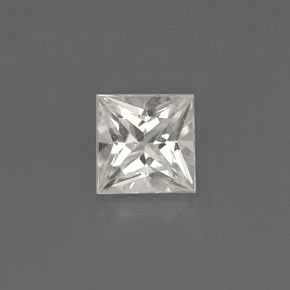 0.75カラットの天然ライトイエローサファイア（4.8×4.7 mm・四角）