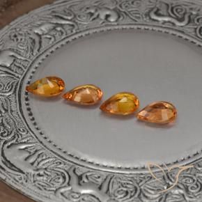 Shop natural 2.89ct ディープオレンジ サファイア gems, 洋梨の形, from タンザニア at GemSelect. In stock, global shipping!