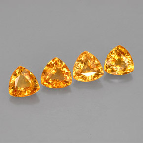 カラットの天然ゴールデンオレンジサファイア（5.1×5.1 mm・トリリアント）