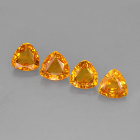 カラットの天然マンダリンオレンジサファイア（5×5 mm・トリリアント）