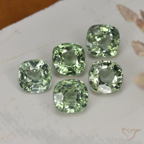 Shop natural 2.25ct フォレストグリーン サファイア gems, クッション, from タンザニア at GemSelect. In stock, global shipping!