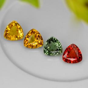 3.17カラットの天然マルチカラーサファイア（5.6×5.6 mm・トリリアント）