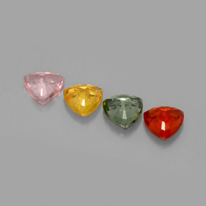 カラットの天然マルチカラーサファイア（5.8×5.7 mm・トリリアント）