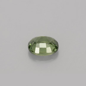 0.89カラットの天然グリーンサファイア（6×5.1 mm・オーバルカット）