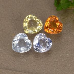 1.38カラットの天然マルチカラーサファイア（4.1×4 mm・ハート型）