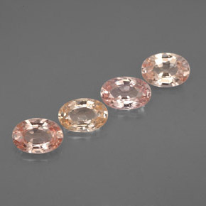 カラットの天然マルチカラーサファイア（5.7×3.8 mm・オーバルカット）