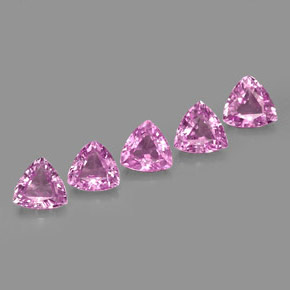 カラットの天然パープルピンクサファイア（4.2×4 mm・トリリアント）
