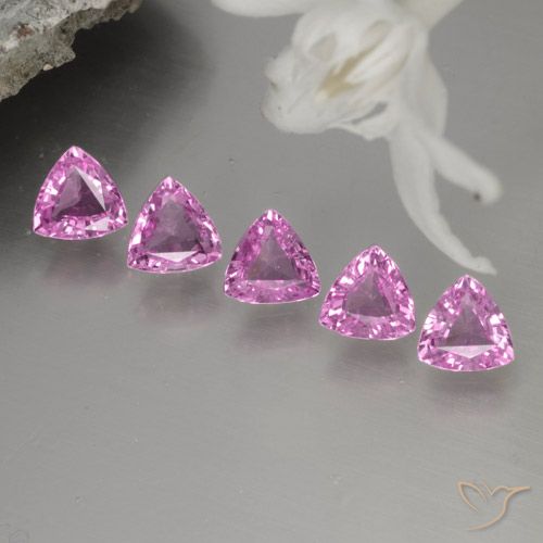 1.20カラットの天然薄いロイヤルパープルピンクサファイア（4.1×3.9 mm・トリリアント）