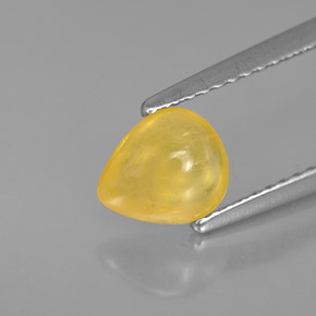 1.22カラットの天然ゴールデンイエローサファイア（7.1×6 mm・透明）