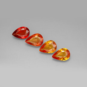 カラットの天然マルチカラーサファイア（7×5 mm・洋梨の形）