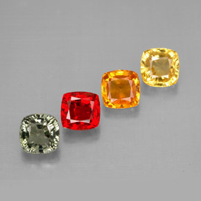 カラットの天然マルチカラーサファイア（4.5×4.5 mm・クッションカット）