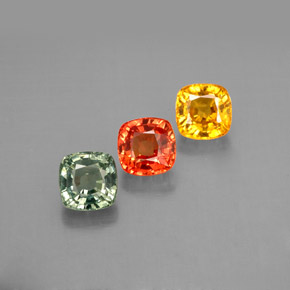 カラットの天然マルチカラーサファイア（4.6×4.6 mm・クッションカット）