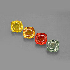カラットの天然マルチカラーサファイア（4.7×4.7 mm・クッションカット）