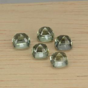 3.80カラットの天然Forest Green   サファイア（4.5×4.5 mm・クッションカット）