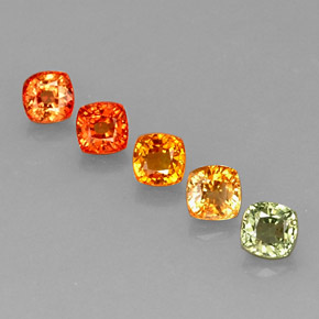 3.59カラットの天然マルチカラーサファイア（4.6×4.5 mm・クッションカット）