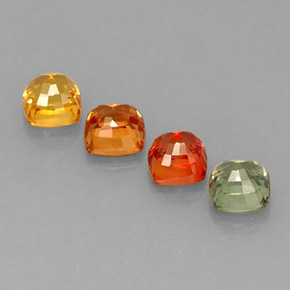 3.16カラットの天然マルチカラーサファイア（4.6×4.6 mm・クッションカット）