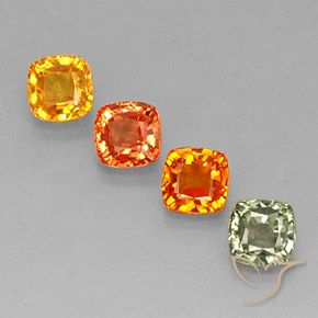 2.97カラットの天然マルチカラーサファイア（4.7×4.6 mm・クッションカット）