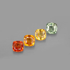 カラットの天然マルチカラーサファイア（4.9×4.8 mm・クッションカット）