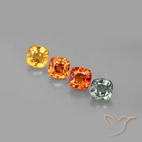 2.78カラットの天然マルチカラーサファイア（4.7×4.6 mm・クッションカット）