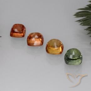 2.81カラットの天然マルチカラーサファイア（4.6×4.5 mm・クッションカット）