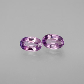 カラットの天然青みがかったバイオレットサファイア（6.1×4.1 mm・オーバルカット）
