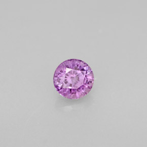 0.58カラットの天然バイオレットサファイア（4.60 mm・ラウンドカット）