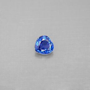 0.43カラットの天然ブルーサファイア（4.5×4.4 mm・ハート型）