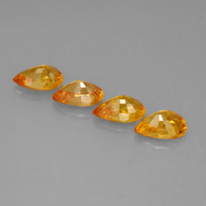 カラットの天然ゴールデンイエローサファイア（5.8×3.7 mm・洋梨の形）