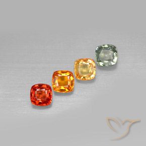 2.45カラットの天然マルチカラーサファイア（4.5×4.5 mm・クッションカット）