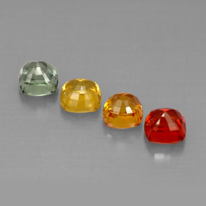 カラットの天然マルチカラーサファイア（4.2×4.2 mm・クッションカット）