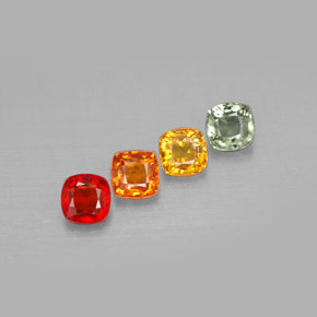 カラットの天然マルチカラーサファイア（4.2×4.2 mm・クッションカット）