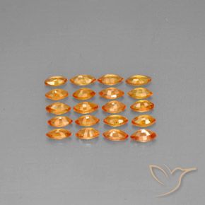 3.53カラットの天然ディープオレンジサファイア（4.8×2.6 mm・マーキス）