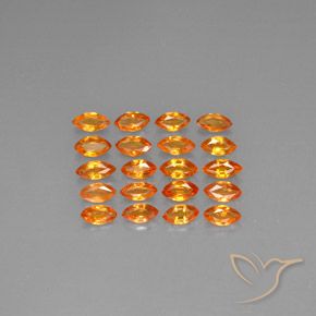3.81カラットの天然Apricot Orange サファイア（4.8×2.6 mm・マーキス）