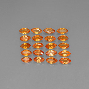 2.46カラットの天然Apricot Orange サファイア（4.2×2.4 mm・マーキス）