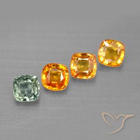 2.67カラットの天然マルチカラーサファイア（4.7×4.6 mm・クッションカット）