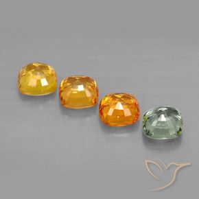 2.67カラットの天然マルチカラーサファイア（4.7×4.6 mm・クッションカット）