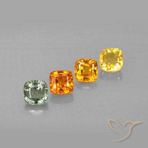 2.10カラットの天然マルチカラーサファイア（4.2×4.2 mm・クッションカット）