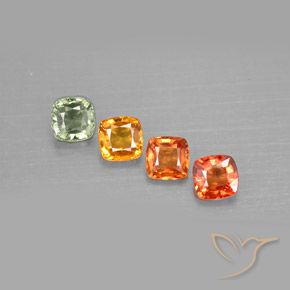 1.95カラットの天然マルチカラーサファイア（4.2×4.2 mm・クッションカット）