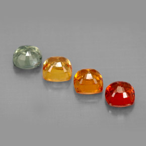 カラットの天然マルチカラーサファイア（4.5×4.4 mm・クッションカット）