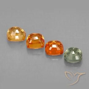 2.19カラットの天然マルチカラーサファイア（4.3×4.2 mm・クッションカット）