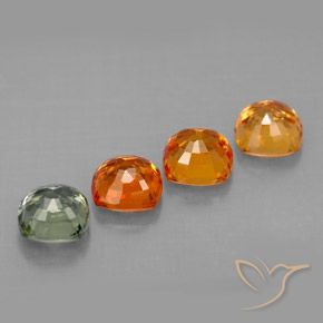2.36カラットの天然マルチカラーサファイア（4.5×4.5 mm・クッションカット）